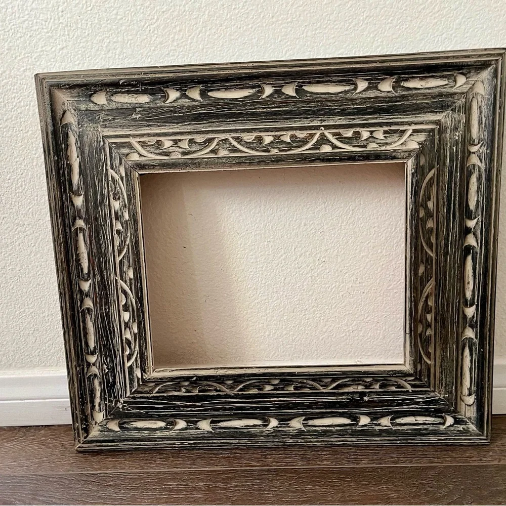 Vintage Ornate wooden Distressed Gray Picture Frame 15/17.5 Inch